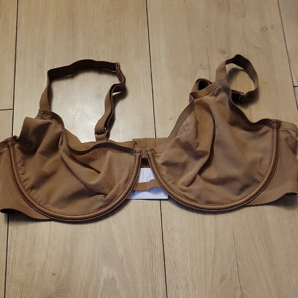 Auden Tan Underwire Bra - Picture 2 of 4
